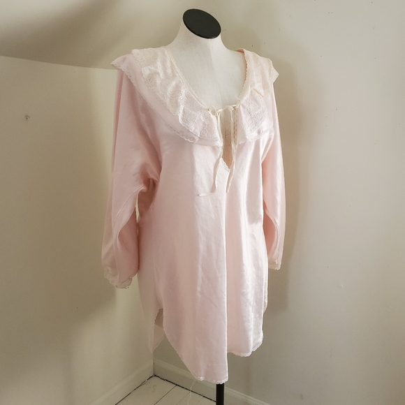 50s 60s Vintage ILGWU Powder Puff Pink Satin & Lace Flat Collar Nightgown - Picture 4 of 10